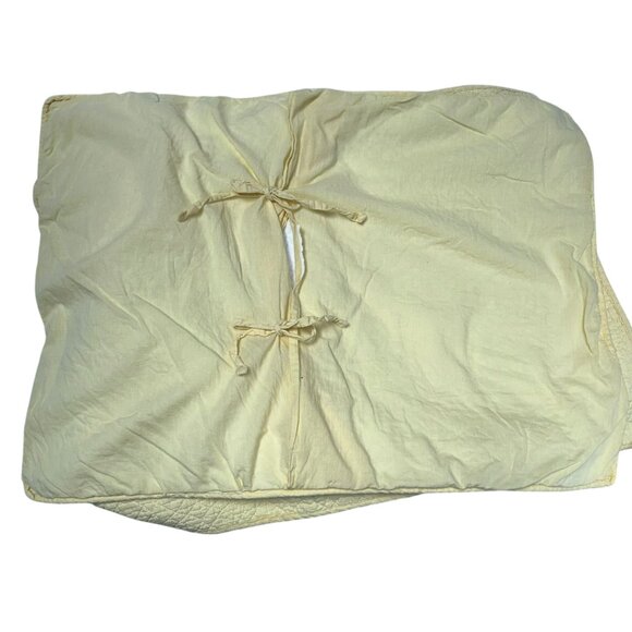 Laura Ashley yellow quilted PAIR 2 standard pillow shams excellent condition - Picture 3 of 12